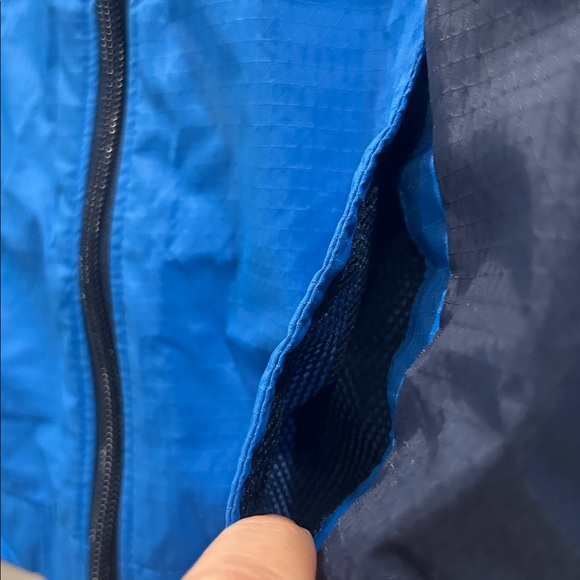 Columbia Vibrant Blue and Dark Hooded Jacket - Picture 4 of 6